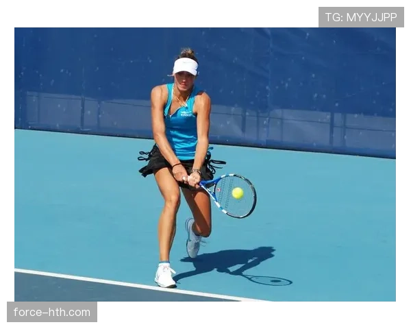 比约恩·博格革新网球技术 双手反拍成为早期代表