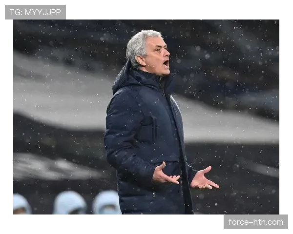 穆里尼奥战术再进化：新赛季打造钢铁防线与闪电快攻体系